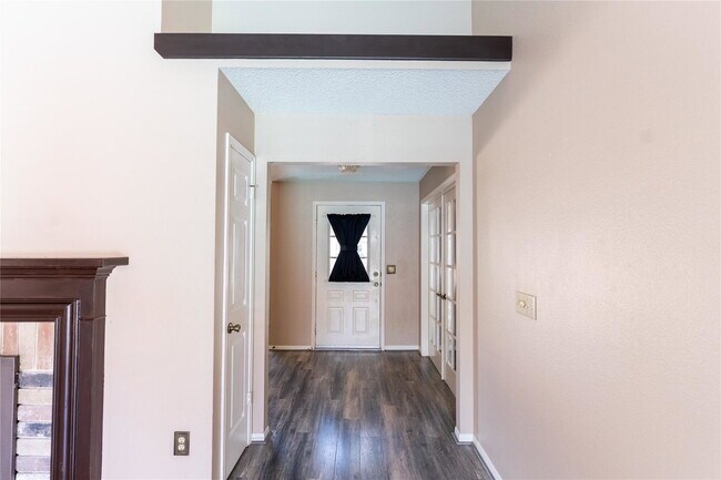Foto del edificio - Spring Forest Drive, Pearland, TX 77584 - 3 BR 2 BA single-family home