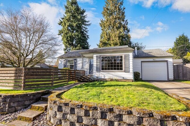 Building Photo - 4317 SE Lexington St