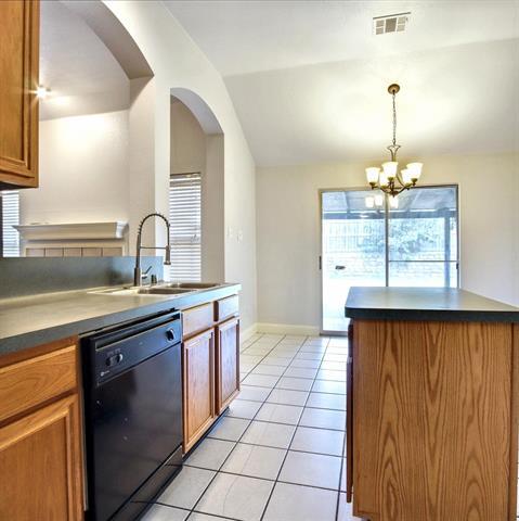 Building Photo - 9112 Chesapeake Ln