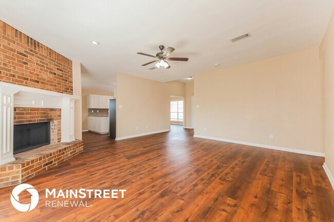 Foto del edificio - 9306 Chimneywood Dr