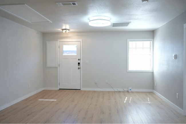 Building Photo - 314 Jagoe St