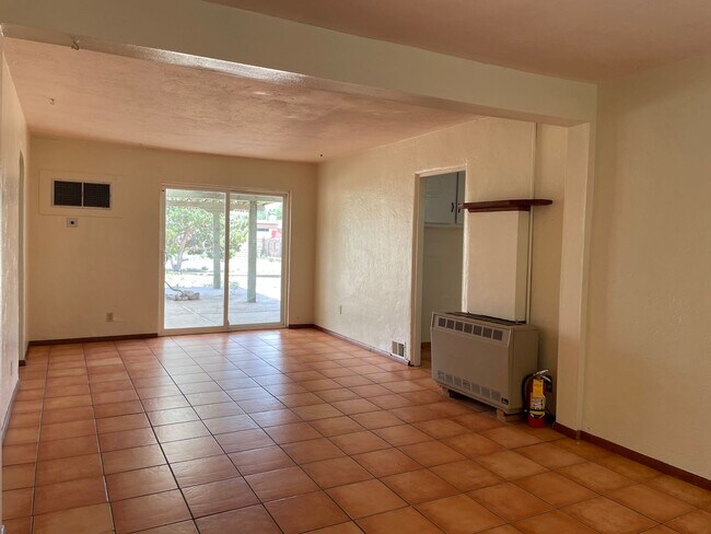 Foto del edificio - Bel-Air Neighborhood 2 Bed!