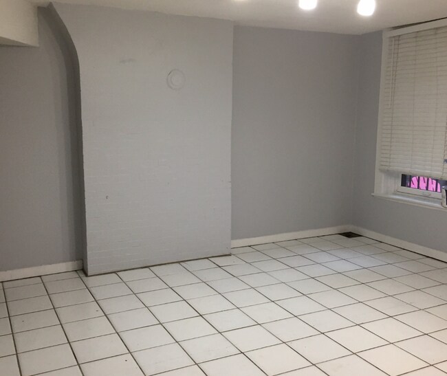 Building Photo - 429 Marlborough St