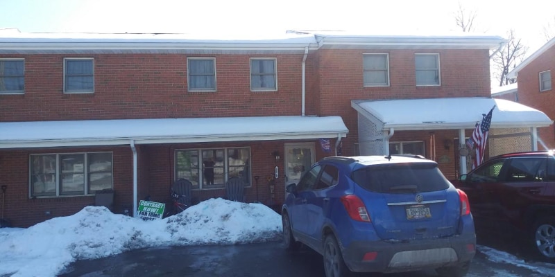 Primary Photo - 4870 Lucerne Rd