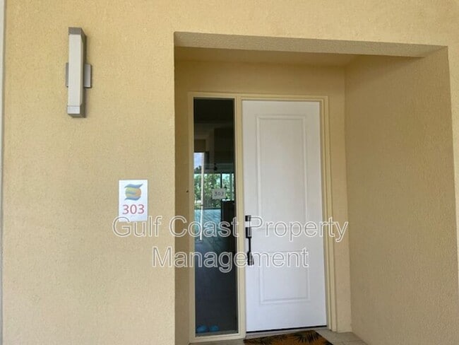 Building Photo - 280 Hidden Bay Dr
