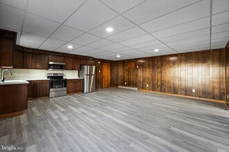 Building Photo - 1480 Seven Valleys Rd