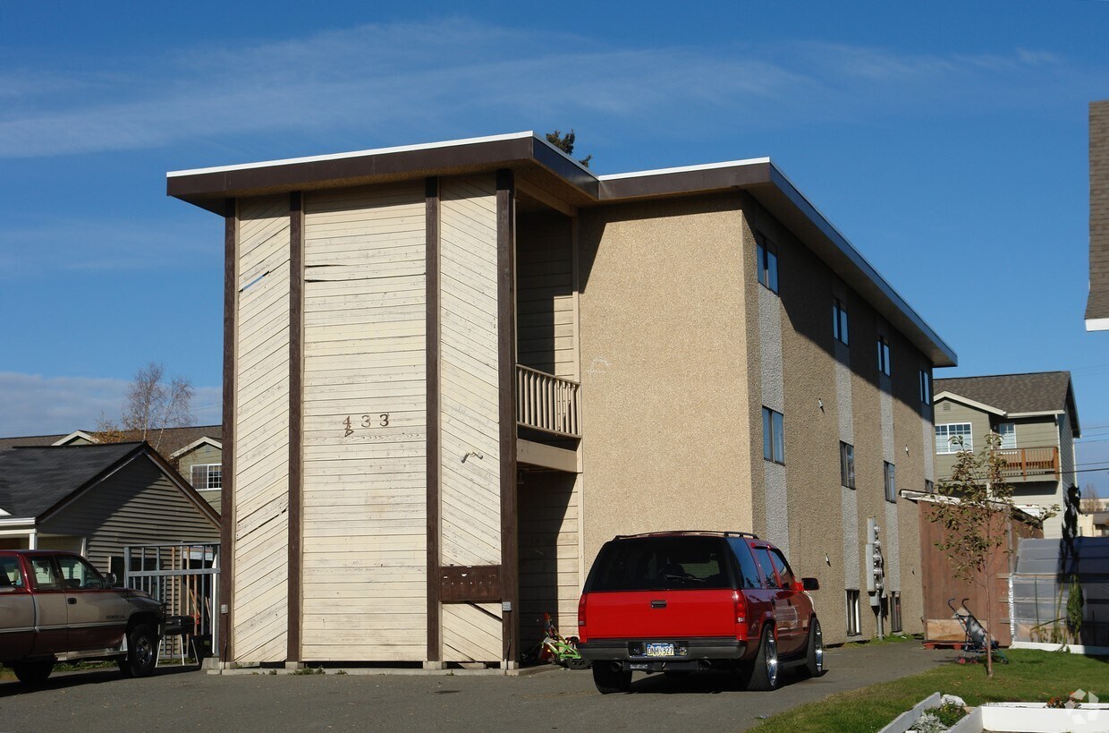 Primary Photo - 433 E 14th Ave