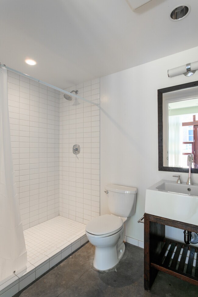 2nd 3/4 bath - 940 E 2nd St