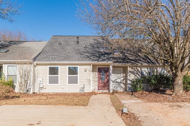Building Photo - 9018 Stoneleigh Trce