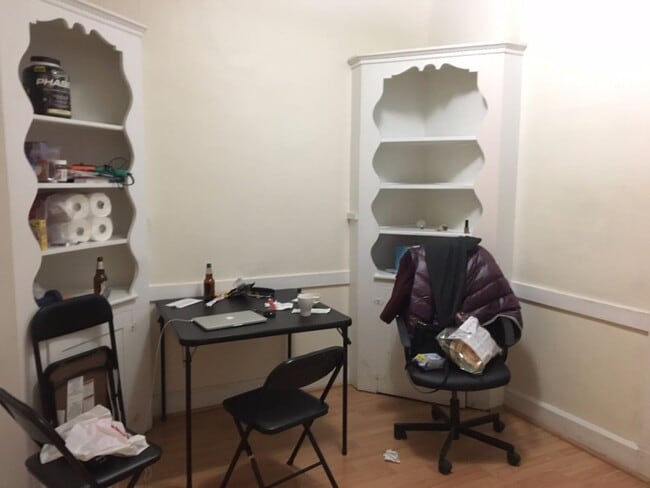 Foto del edificio - Spacious 4-Bed Condo in Brookline – Steps ...