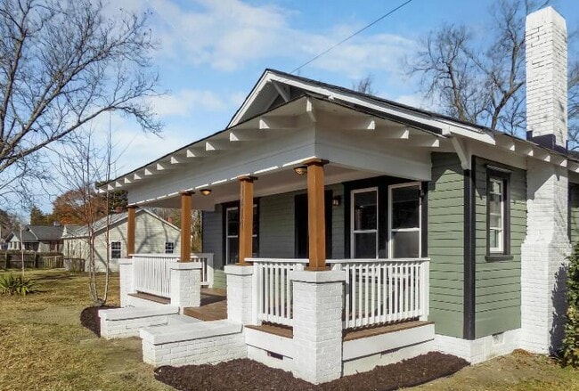 Foto del edificio - 1417 Cokey Rd