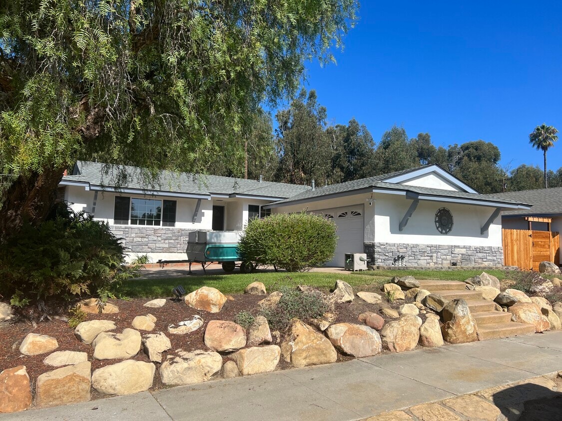 Front - 361 Pebble Beach Dr