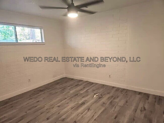 Foto del edificio - 1812 N 26th Pl
