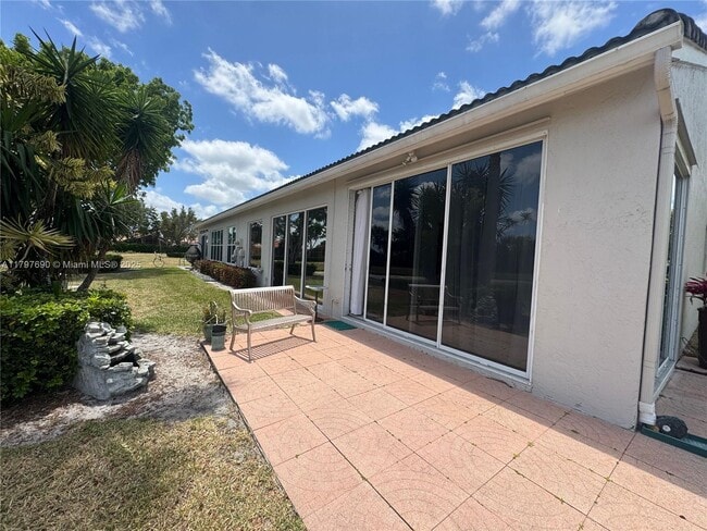 Foto del edificio - 7772 Rockford Rd