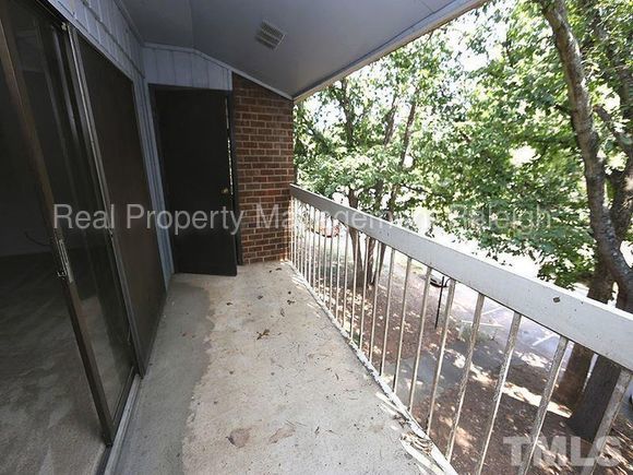 Building Photo - 1008 Sandlin Pl