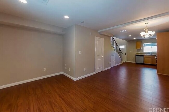 Foto del edificio - 14618 Gilmore St