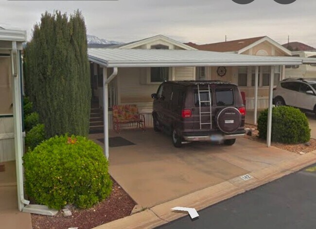 Foto del edificio - 1225 N Dixie Downs Rd