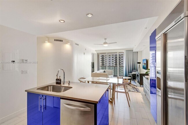 Foto del edificio - 3101 Bayshore Dr