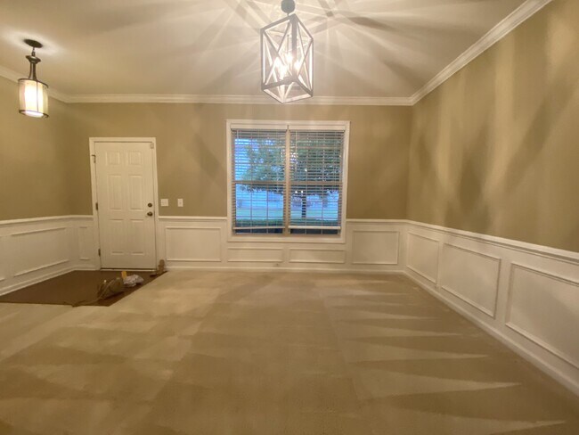 Building Photo - Five Bedroom Single Family Home in Cypress Ridge!