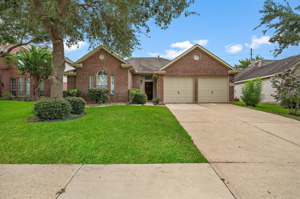 14214 Silver Glade Ln, Sugar Land, TX 77498 House for Rent in Sugar