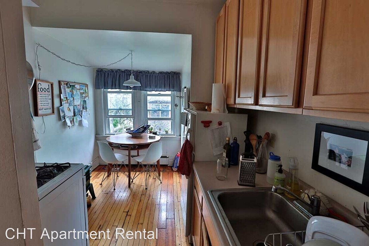 Foto principal - 1 br, 1 bath Apartment - 128 W. Gilman St.