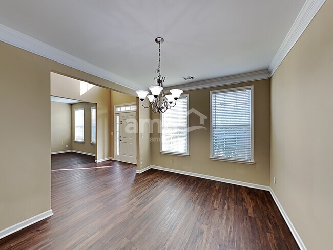 Building Photo - 1402 Loowit Falls Way