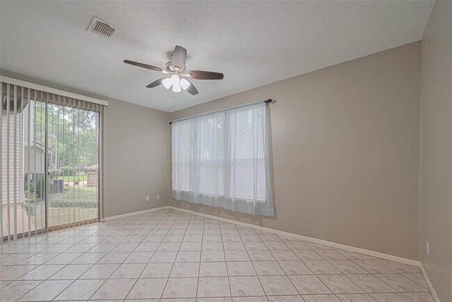 Foto del edificio - 3315 Golden Trails Dr