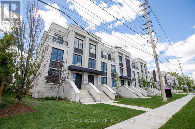 Photo du bâtiment - 1180 Cawthra Rd