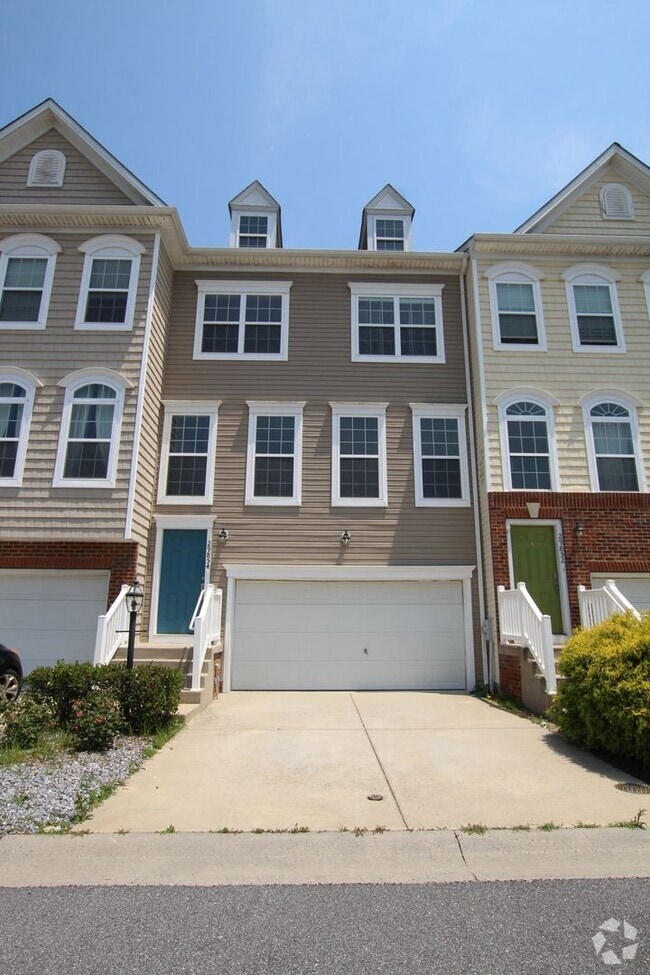 Building Photo - 29854 Plantation Lakes Blvd