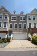 Building Photo - 29854 Plantation Lakes Blvd