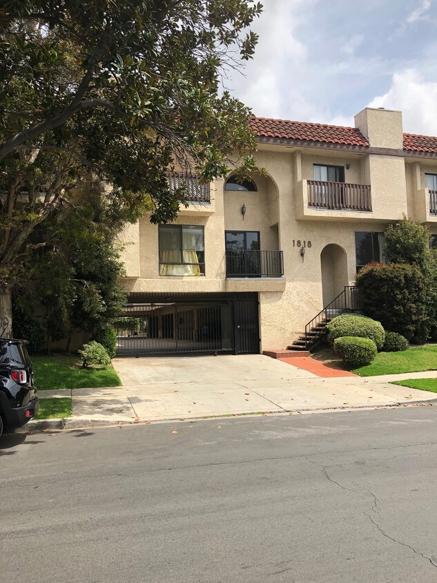 Foto principal - 1818 Stoner Ave