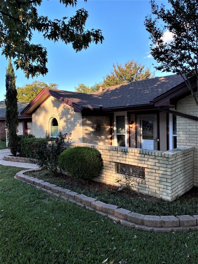Foto del edificio - 3632 Spring Grove Dr