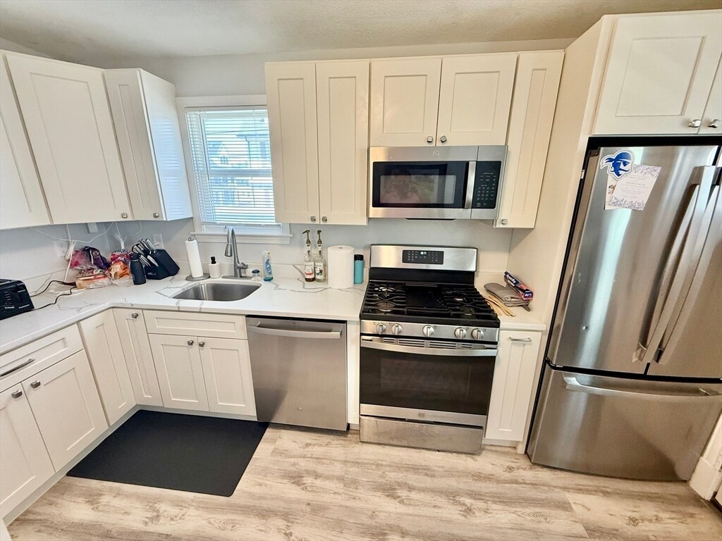 Primary Photo - 80 Etna St