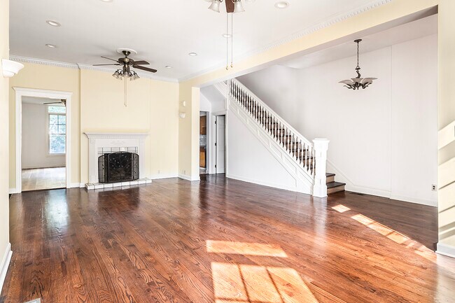 Foto del edificio - 5735 N Ridge Ave