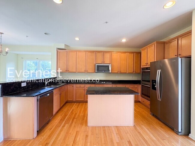 Foto del edificio - 6137 Hanlon St