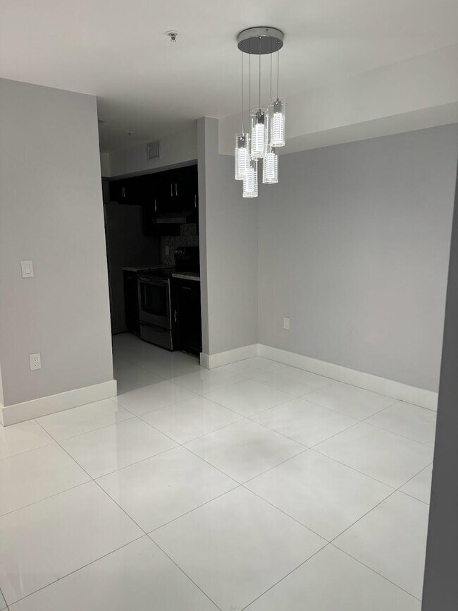 Foto del edificio - 4852 N State Rd 7