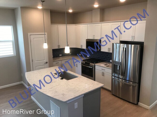 Foto del edificio - 4 br, 3.5 bath House - 1264 Solitaire Street