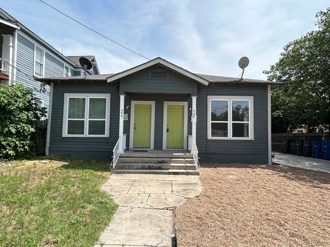 Building Photo - 404 E Carson St