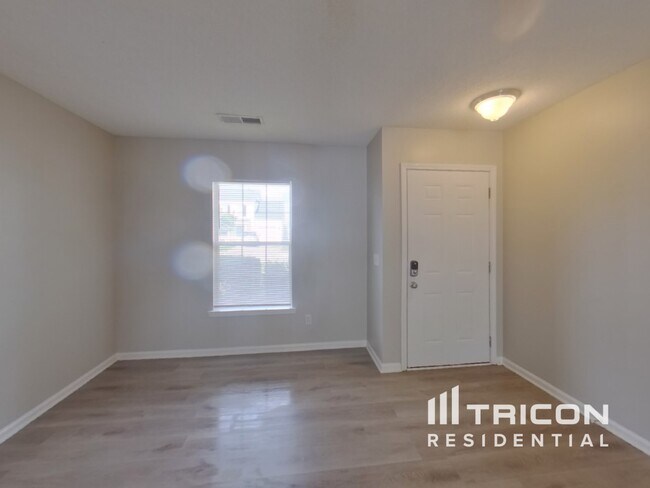 Foto del edificio - 141 Grafton Ln
