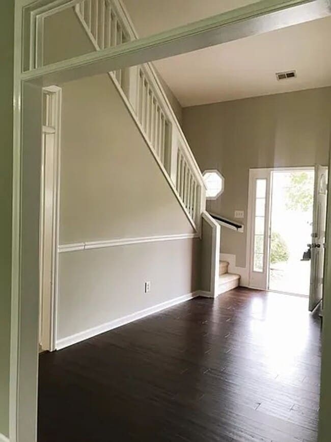 Foto del edificio - 4 Bedroom 2.5 Bath SF home - COMING SOON!