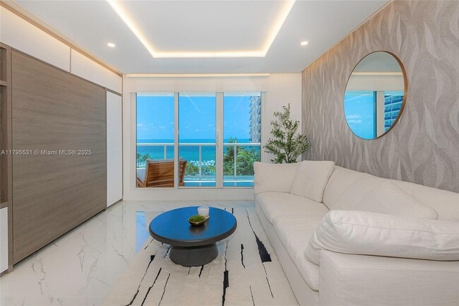 Building Photo - 2301 Collins Ave