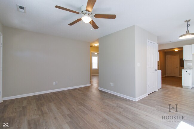 Foto del edificio - 5838 Greenfield Ave