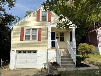 Building Photo - 2226 Kipling Ave