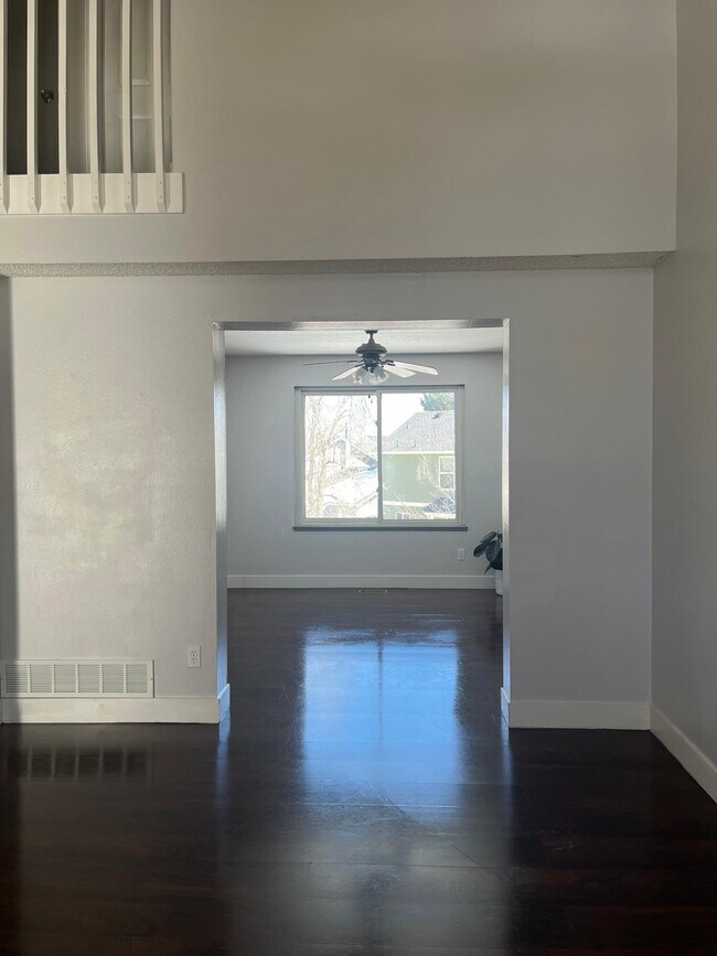 Cena desde la recepción - 5620 E Prescott Ave