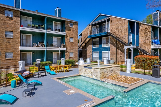 Foto del edificio - Arlington Oaks Apartment Homes