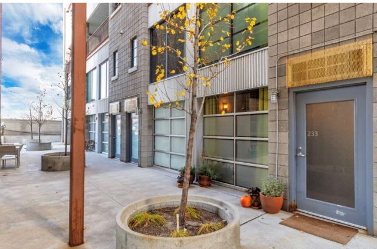 360 W Broadway Unit 233, Salt Lake City, UT 84101 Condo for Rent in