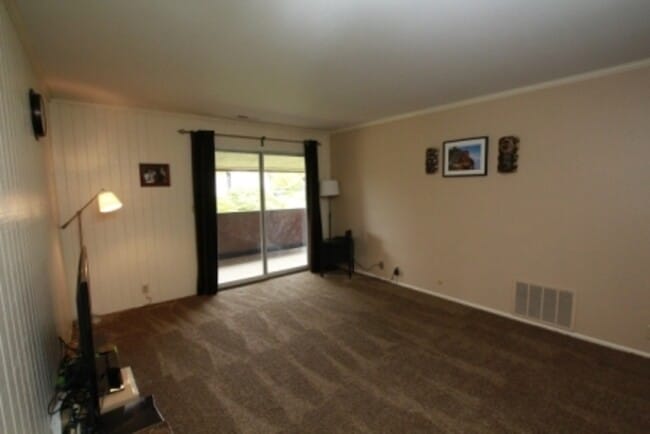 Building Photo - 258 W Garden Park Dr
