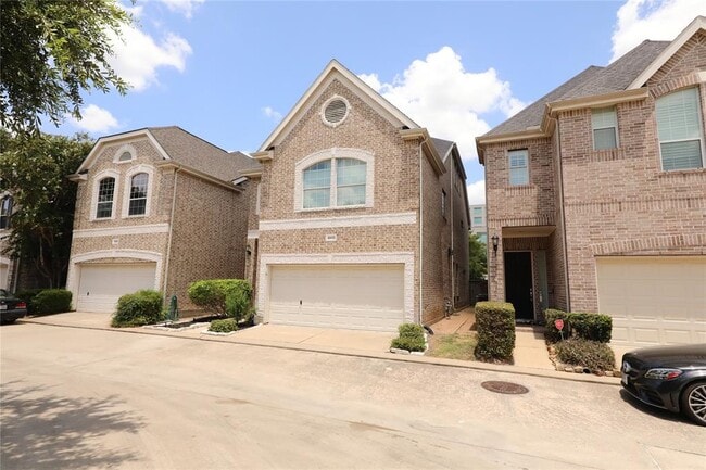 Building Photo - 10022 Holly Chase Dr