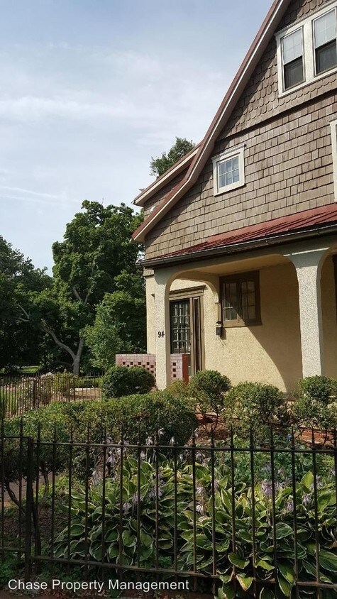Foto principal - 2 br, 2 bath House - 94 State Circle