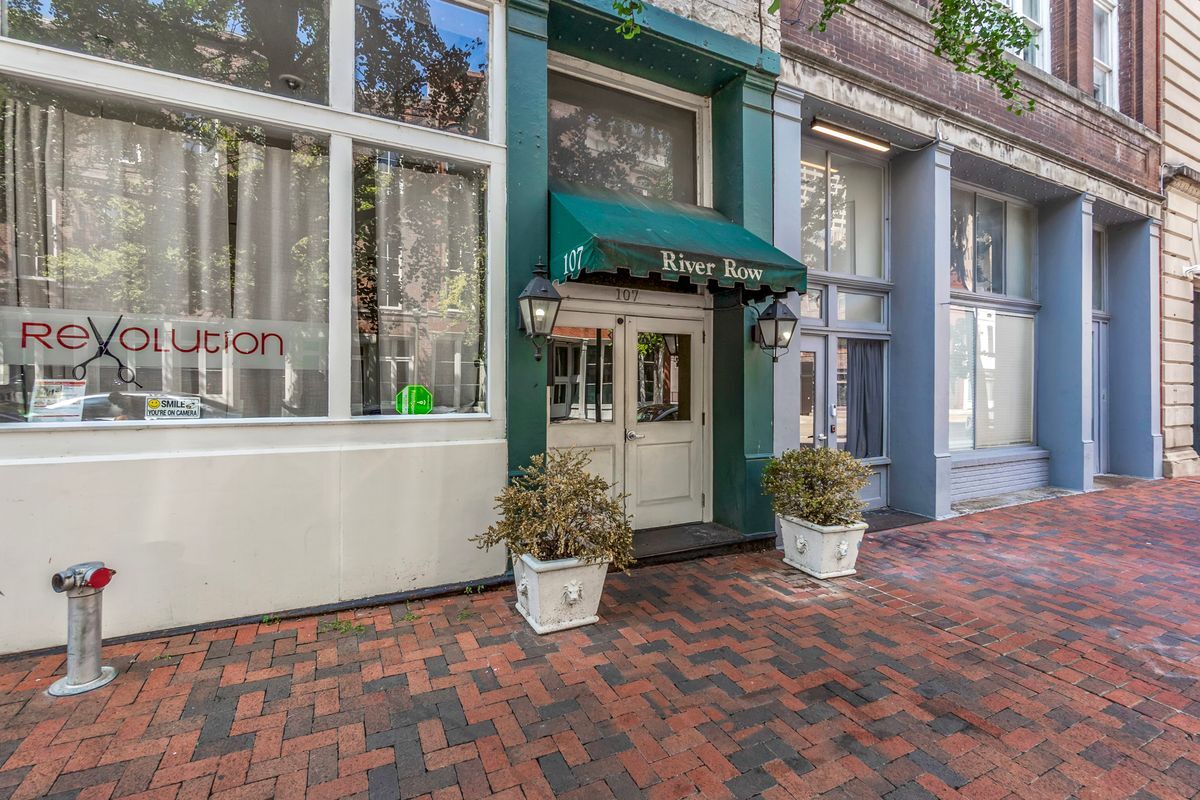 Foto principal - 107 S Front St